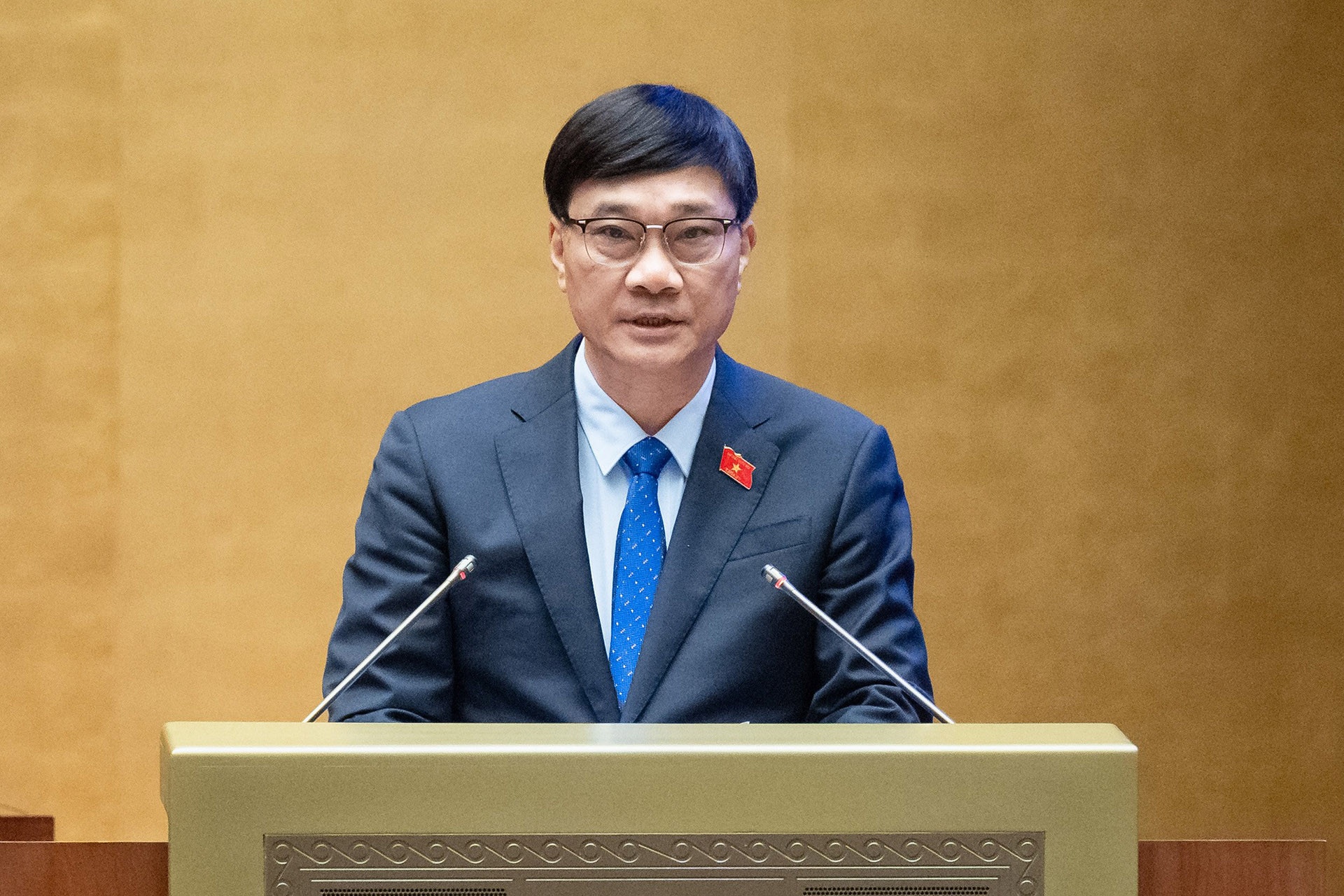 De xuat tang muc phat, xu ly hinh su nguoi ‘bo coc’ sau trung dau gia hinh anh