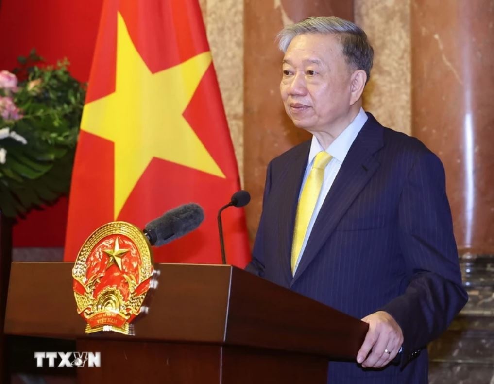 Chu tich nuoc To Lam anh 1