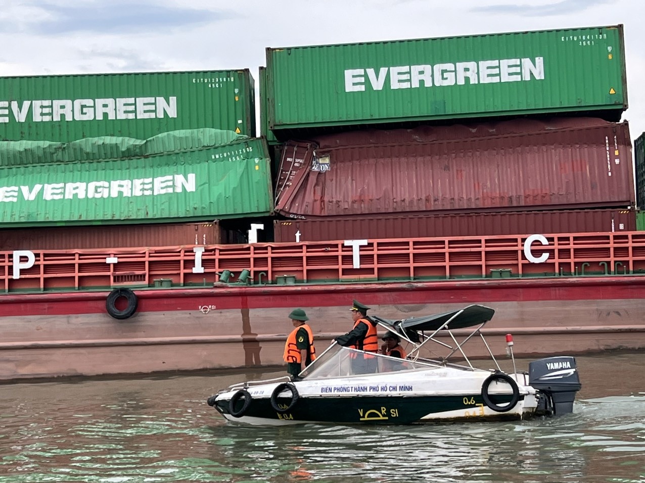 Sa lan va cham anh 2