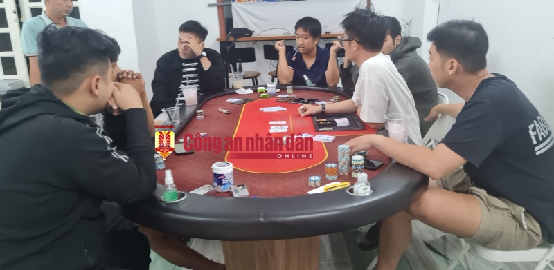 Đánh bài Poker,  Cần Thơ,  Võ Thị Thanh Lan,  Nguyễn Tấn Long ảnh 2 Danh bai Poker,  Can Tho,  Vo Thi Thanh Lan,  Nguyen Tan Long anh 2