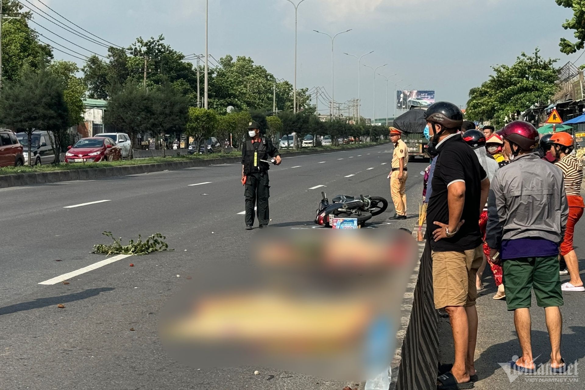 Va cham xe container anh 1