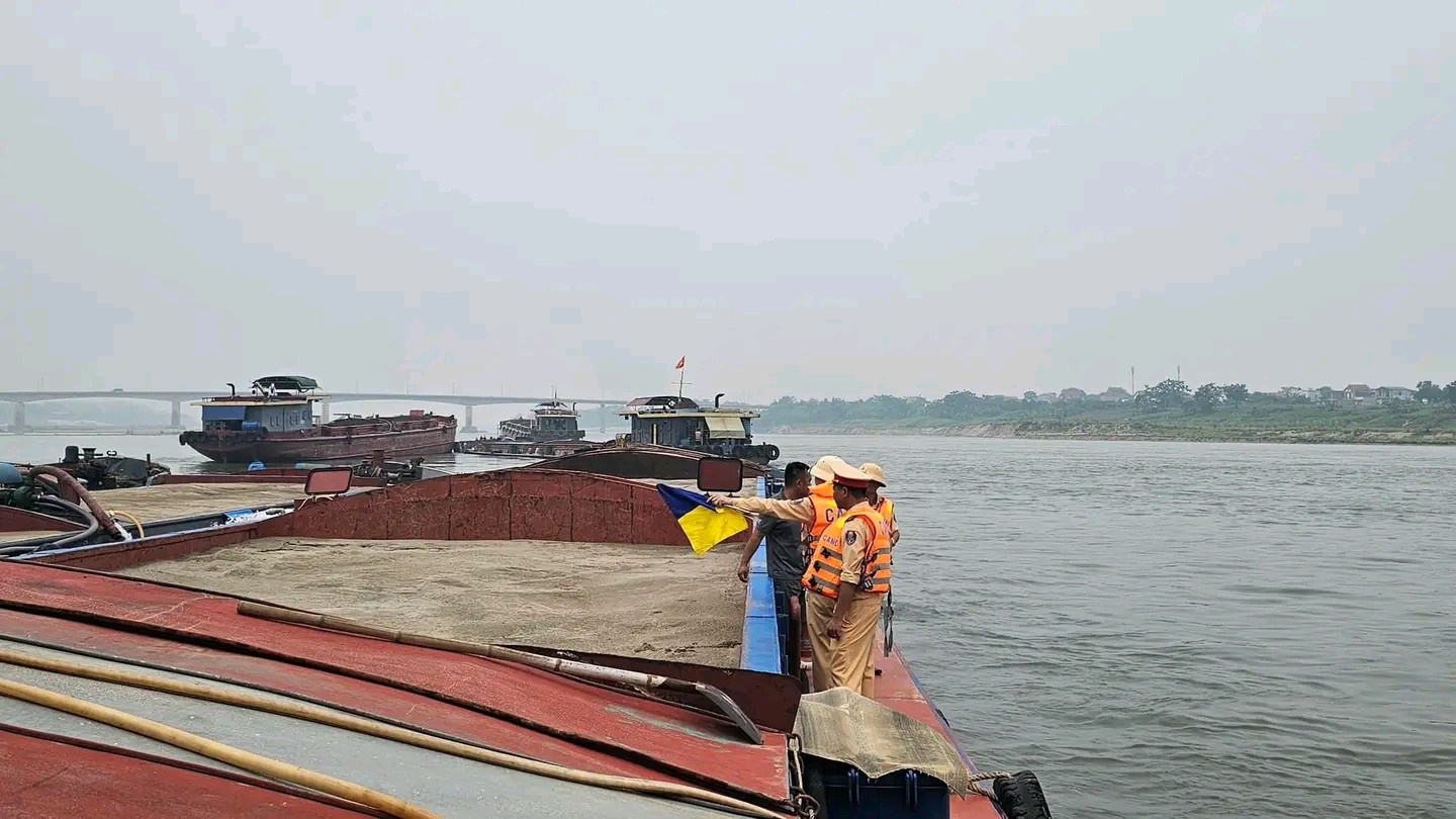 Bến không phép,  Phú Thọ ảnh 1 Ben khong phep,  Phu Tho anh 1