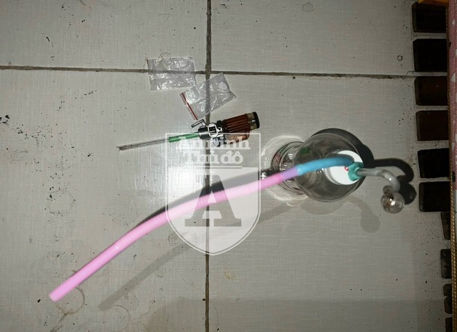 Cuop giat dien thoai anh 2