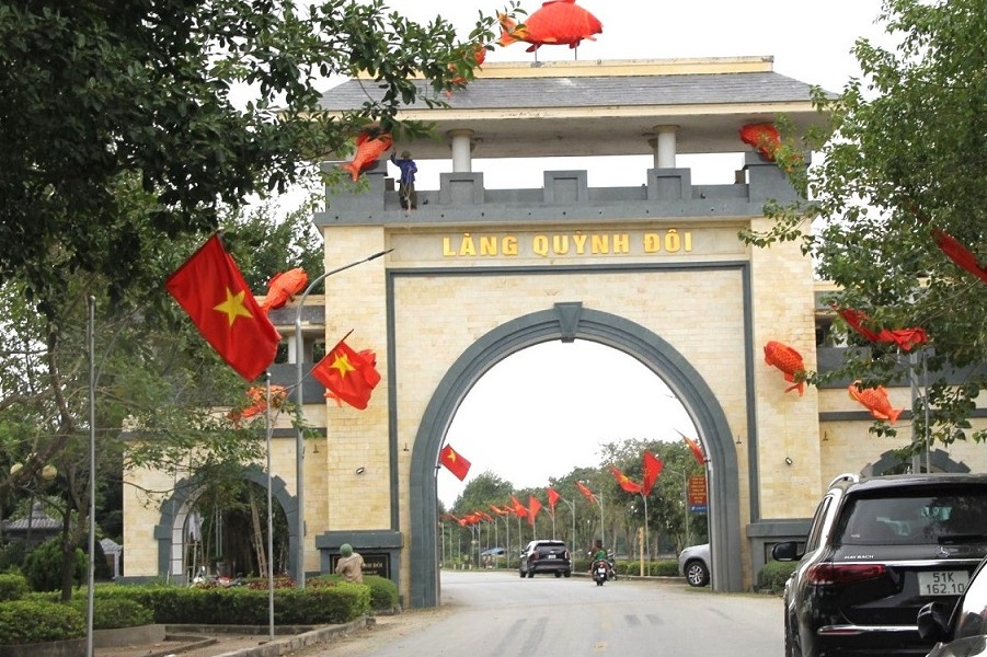 Tam dung sap nhap que 'Ba chua tho Nom' Ho Xuan Huong hinh anh