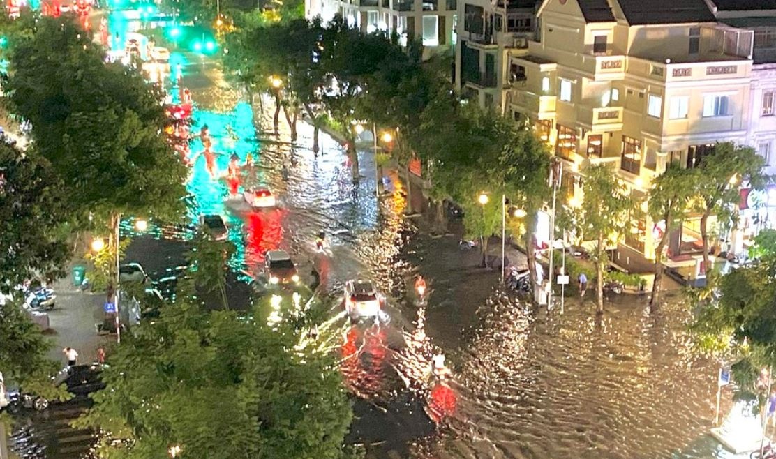 Ngap nang o khu Phu My Hung hinh anh