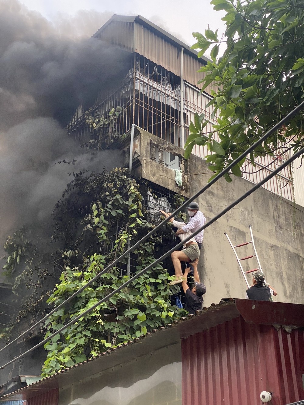 Nguoi hung chay Ha Noi anh 3