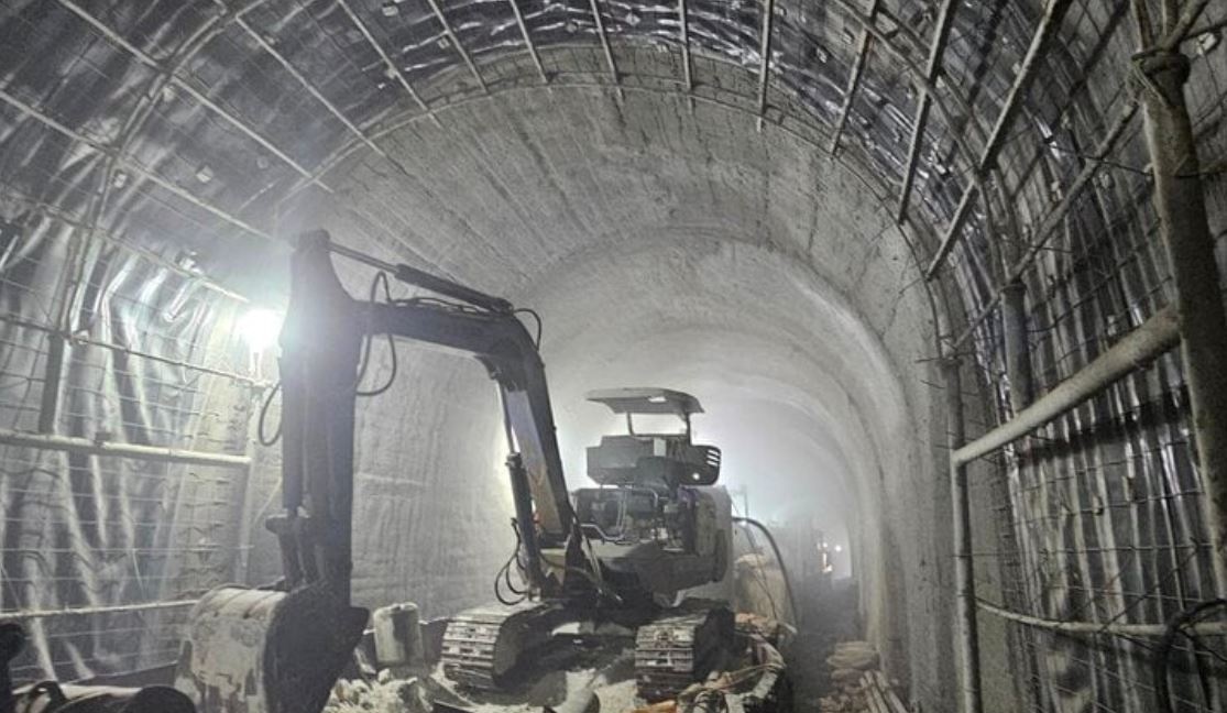 Thong ham duong sat Chi Thanh sau 10 ngay sat lo hinh anh