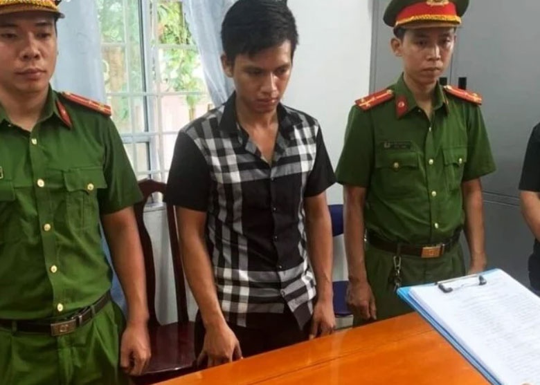 Giao xe cho em trai chua co bang lai gay tai nan, 2 anh em bi khoi to hinh anh