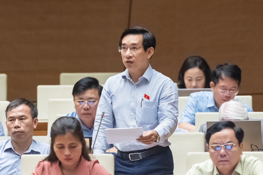 Tran Quoc To Quoc hoi anh 1