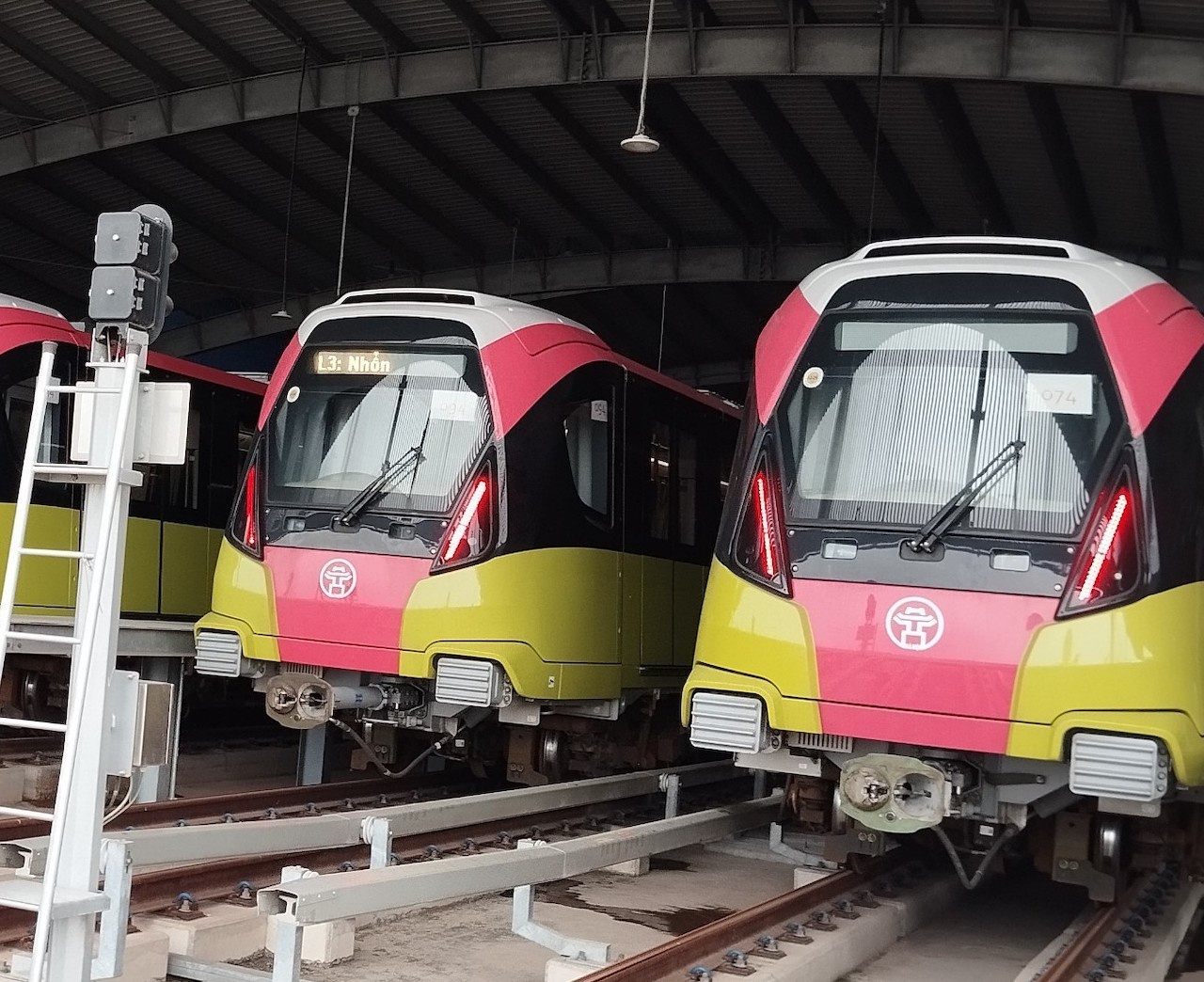 Duong sat do thi Nhon - ga Ha Noi san sang van hanh trong thang 7 hinh anh