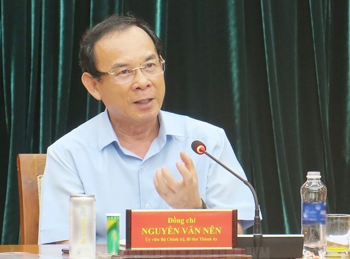 Bi thu Thanh uy TP.HCM them nhiem vu hinh anh