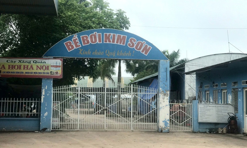 Mot be trai tu vong do duoi nuoc tai be boi o Bac Giang hinh anh