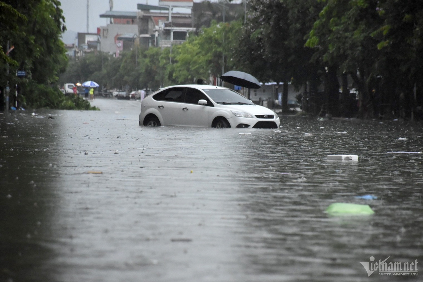 Thoi tiet 10/6 anh 1