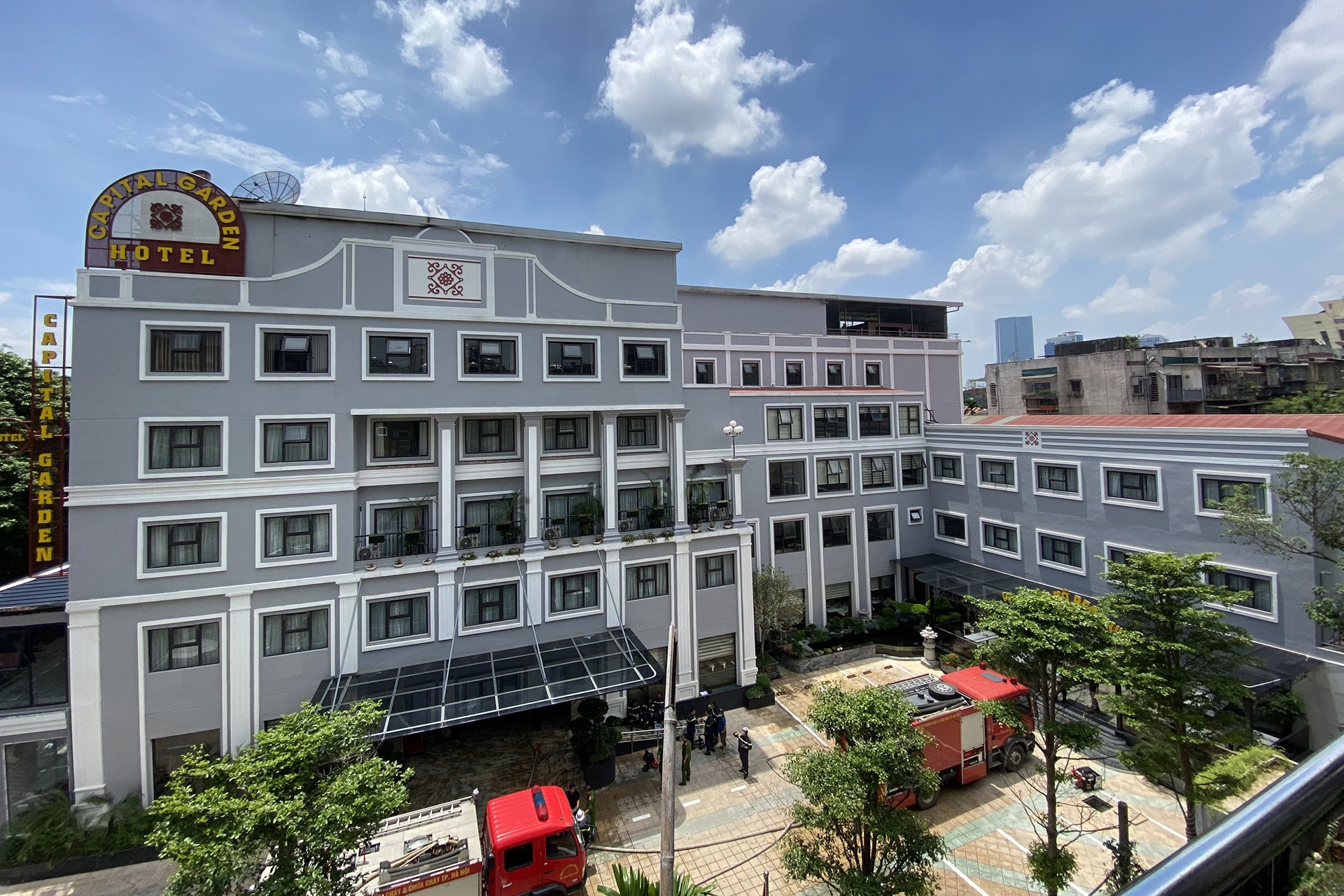 Chay Capital Garden Ha Noi anh 1