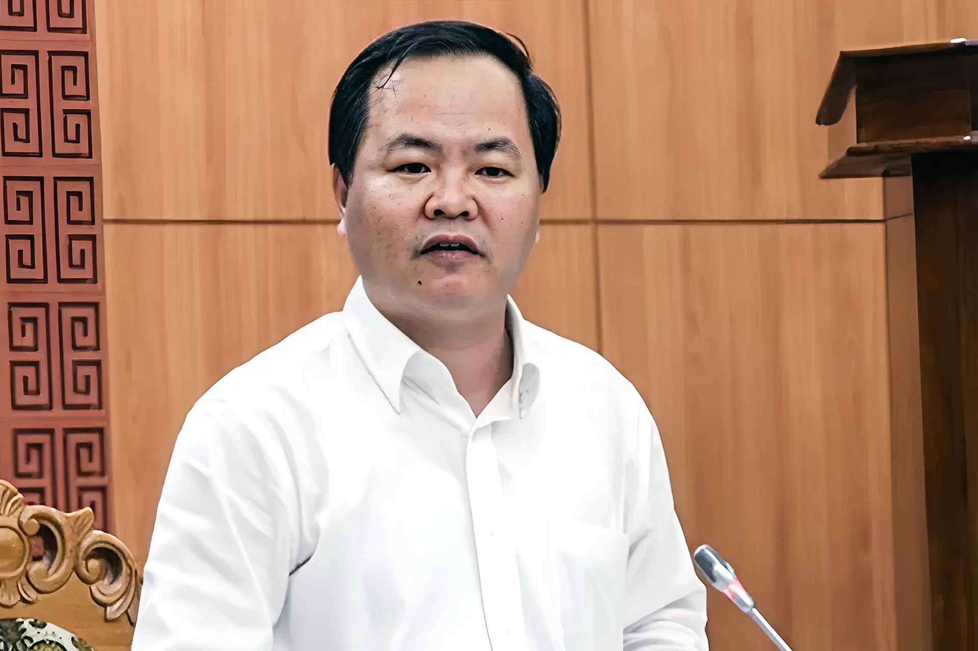 Dieu dong nguyen Pho Chu tich tinh Quang Nam nhan nhiem vu moi hinh anh