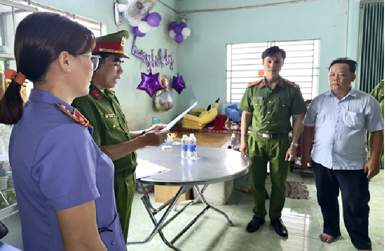 Can bo So GTVT cau ket lanh dao doanh nghiep lam gia ho so hinh anh