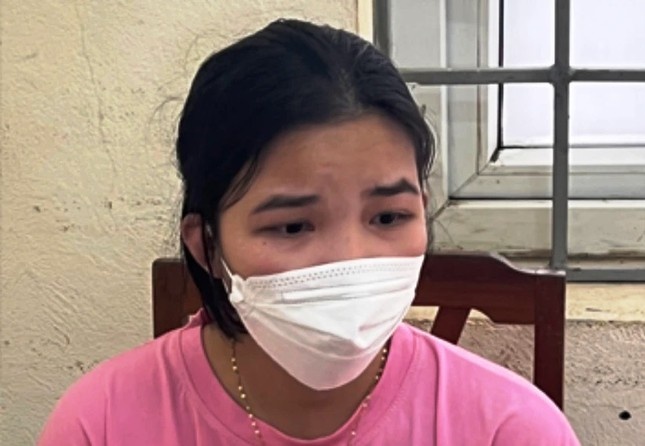 Nu pham nhan tron khoi trai giam da bi bat hinh anh