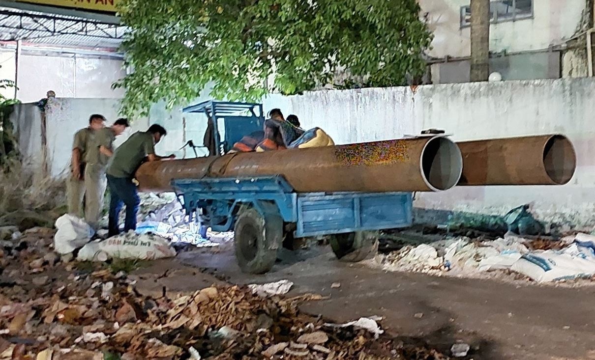 Bi xe ba gac can qua nguoi, nam dieu duong tu vong hinh anh