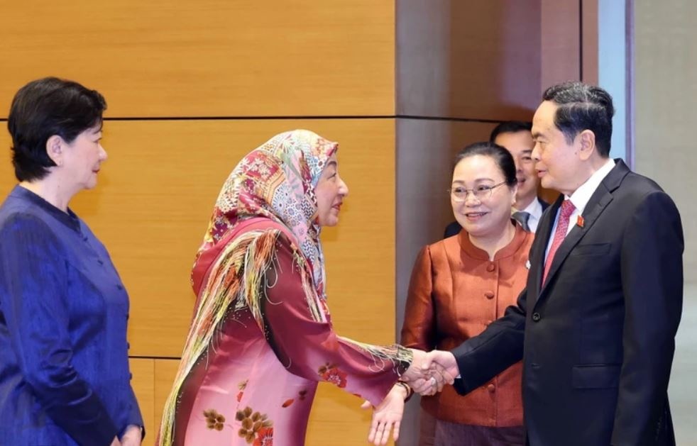 Quoc hoi Viet Nam va Quoc hoi cac nuoc ASEAN co nhieu buoc phat trien hinh anh