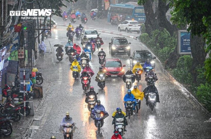 Du bao thoi tiet 16/6: Bac Bo nhieu noi mua to, Trung Bo nang 39 do C hinh anh