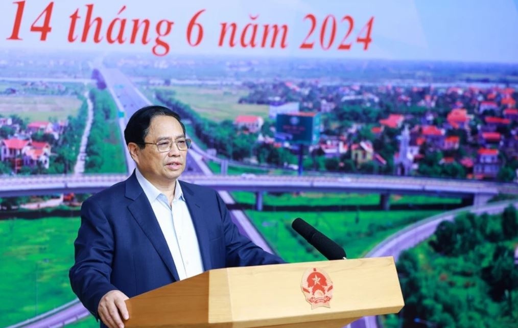 Thu tuong: Thi dua muc tieu 3.000 km duong bo cao toc truoc 31/12/2025 hinh anh