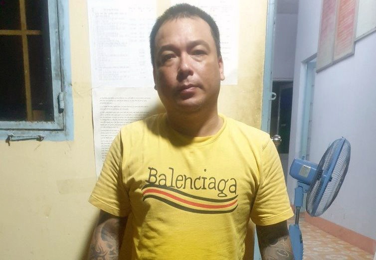 Phan Hoang Phong,  Vo Tan Dat,  Vinh Long,  Doi no anh 1