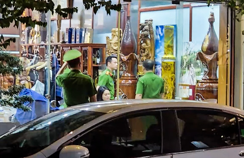 Nguyễn Sơn La,  La Điên,  Công ty Mạnh La,  Mạnh La ảnh 2 Nguyen Son La,  La Dien,  Cong ty Manh La,  Manh La anh 2