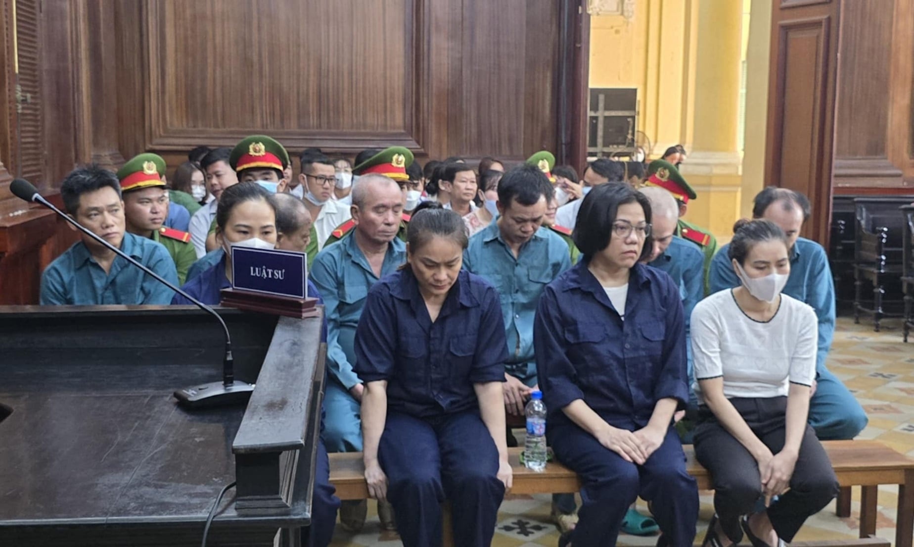 Xet xu 'ba trum' xuat gan 35.000 hoa don khong, gia tri hon 4.400 ty hinh anh