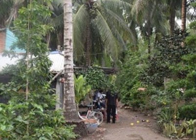 Can danh nhau luc hat karaoke, chu nha bi khach danh tu vong hinh anh