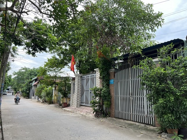 Canh sat dieu tra thong tin mot can bo o Dong Nai bi de doa tinh mang hinh anh