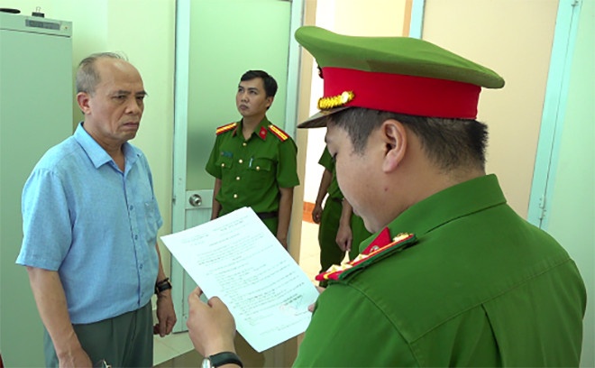 Nguyen Huy Nam,  Lua dao,  Dong Thap,  Do Thi Thu Hien,  Nguyen Huy Nam anh 1