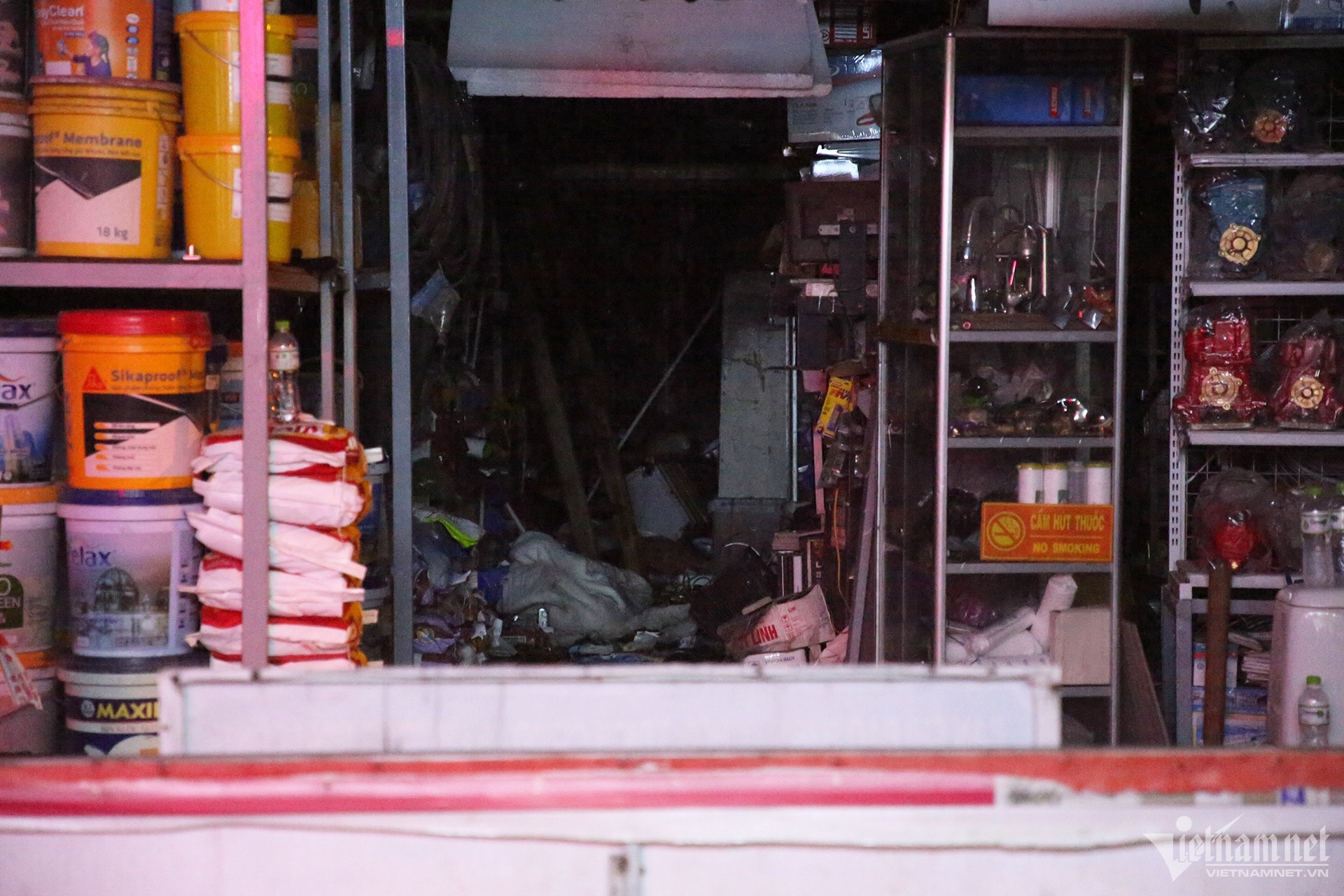 Chay nha Dinh Cong Ha anh 3