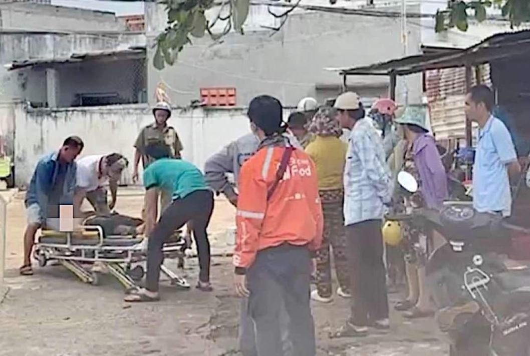 Mot phu nu thuong tich trong nha ve sinh tai ben xe Bac Phan Thiet hinh anh