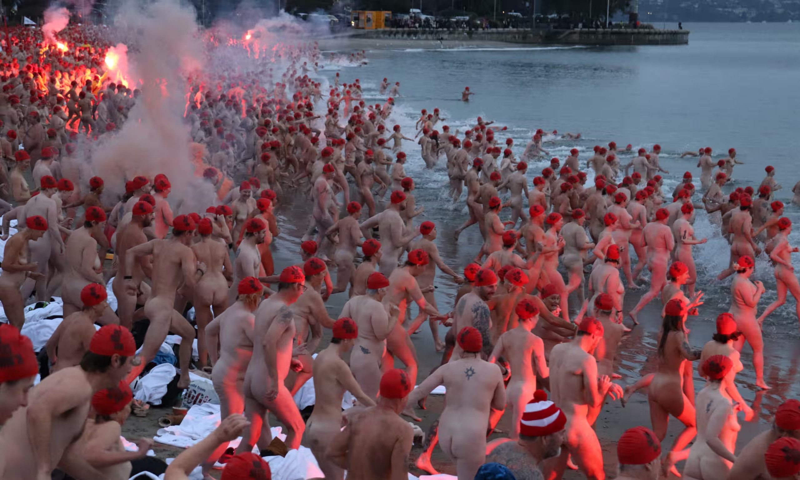 3.000 nguoi tam khoa than mung dem dai nhat trong nam da qua hinh anh