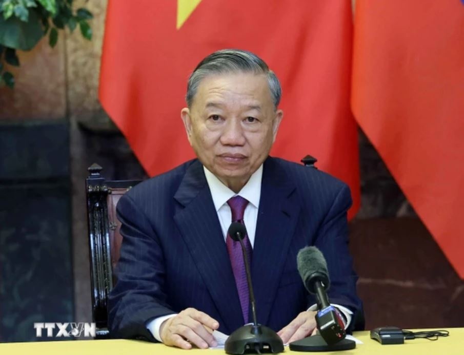 Vladimir Putin To Lam anh 1