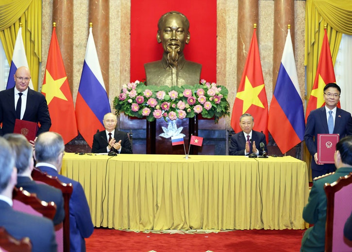 Viet Nam va Lien bang Nga ky ket 11 van kien hop tac hinh anh