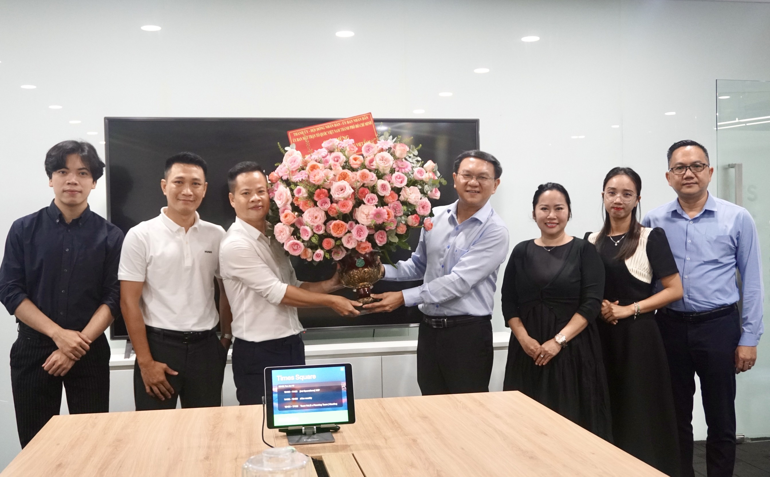 Bao chi Cach mang anh 2