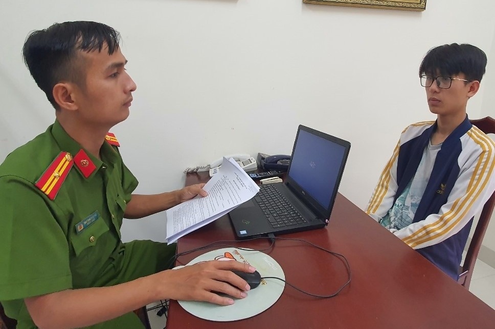 Mau thuan tren mang anh 1