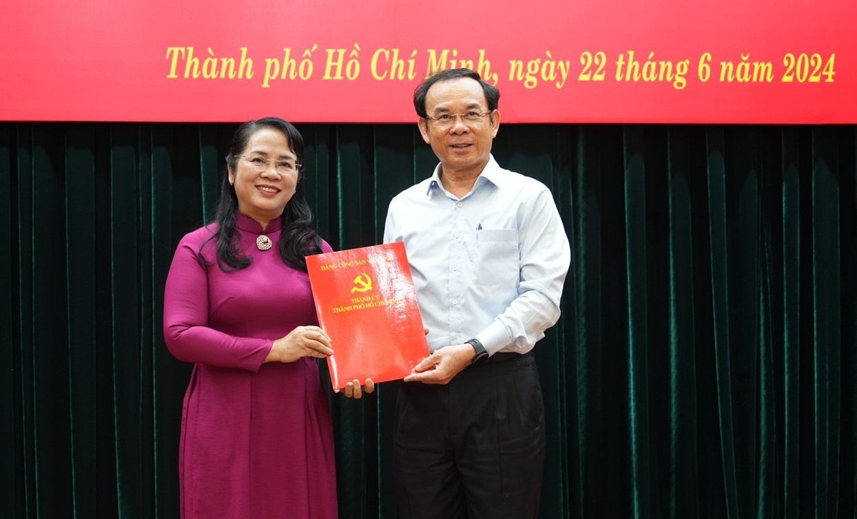 Ba Tran Kim Yen lam Chu nhiem Uy ban Kiem tra Thanh uy TP.HCM hinh anh