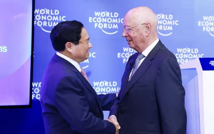 Thu tuong doi thoai voi lanh dao cac tap doan lon cua WEF hinh anh