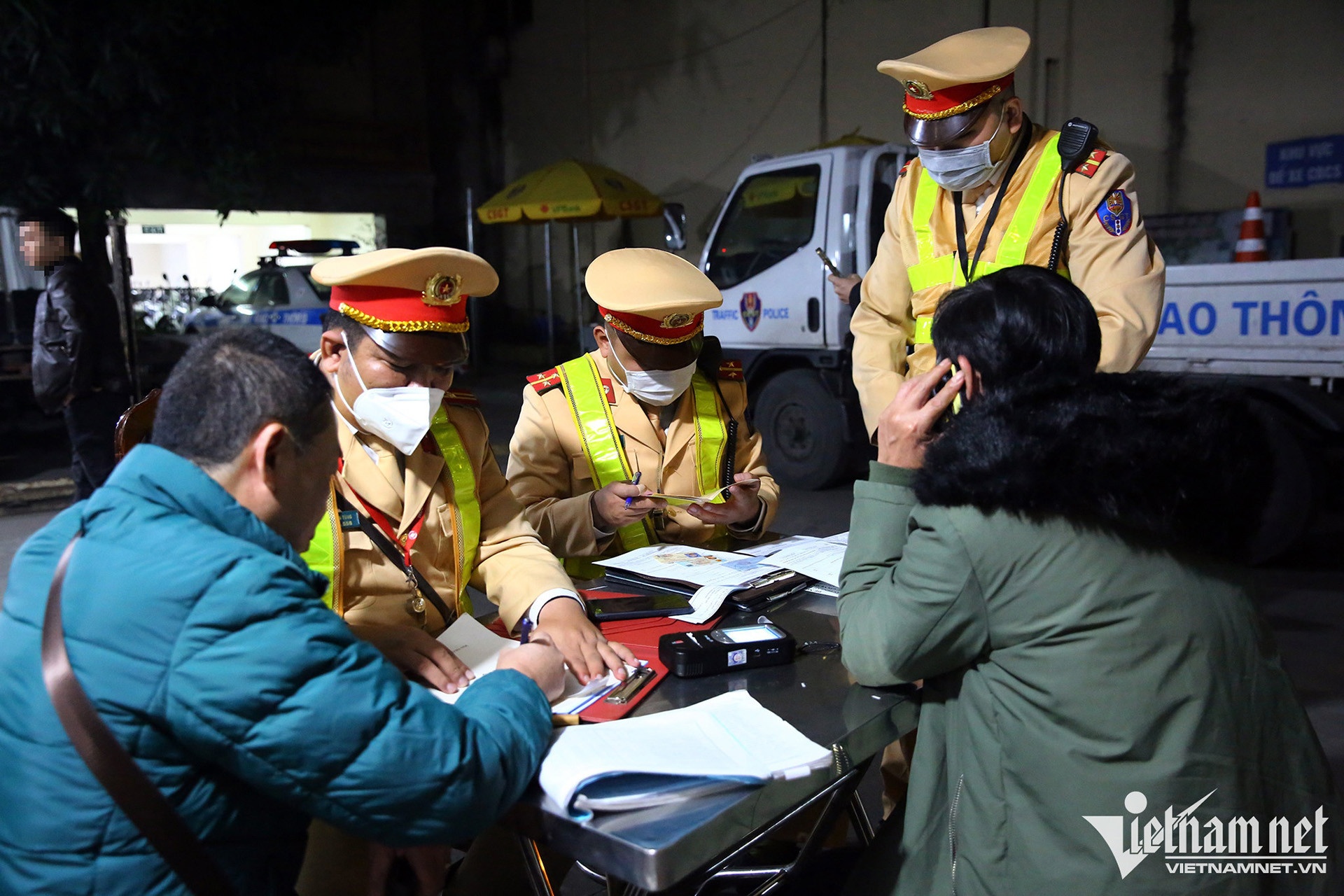 Giao thong nong do con anh 1