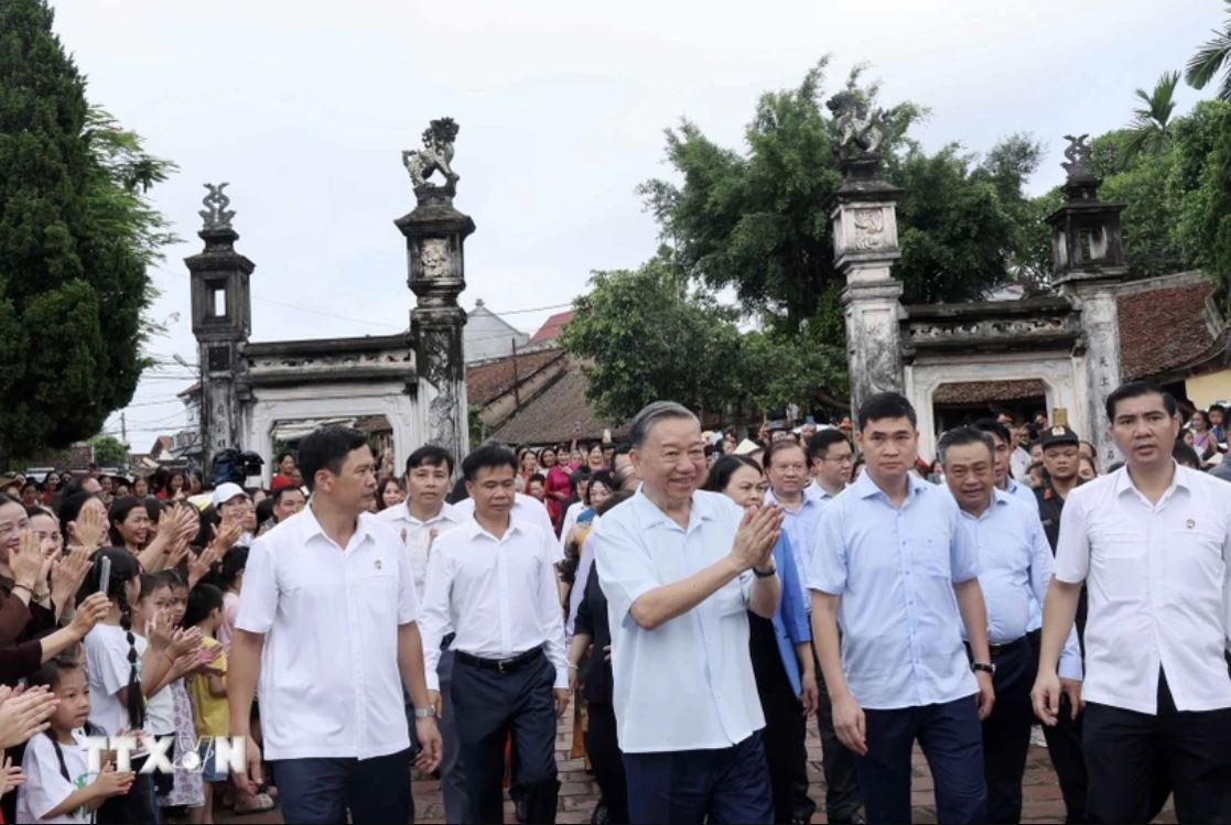 Chu tich nuoc To Lam anh 1