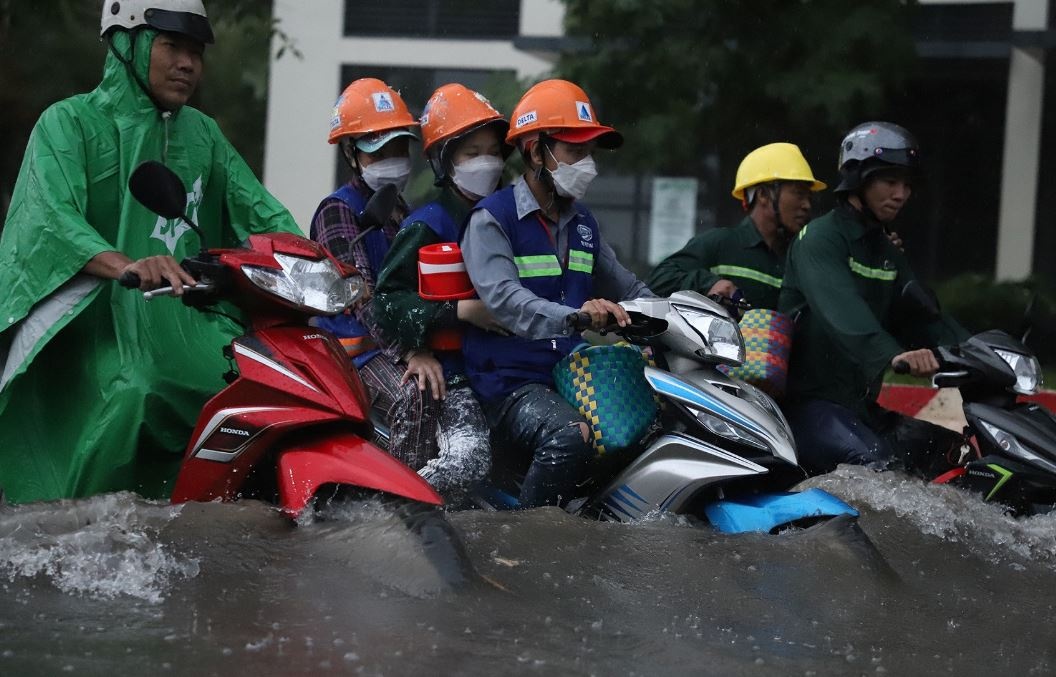 Tay Nguyen va Nam Bo mua to vao chieu toi hinh anh