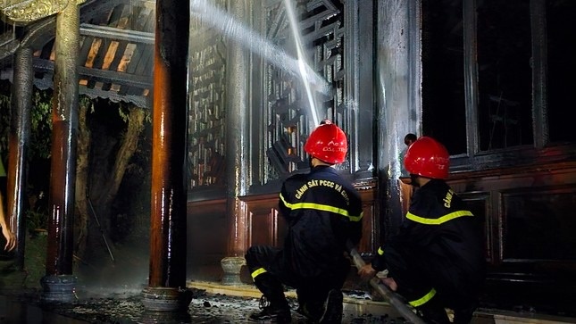 Chay chua o Hue anh 3