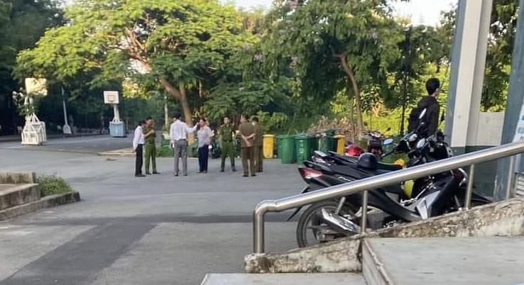 Nam sinh vien roi lau trong ky tuc xa Dai hoc Quoc gia TP.HCM hinh anh