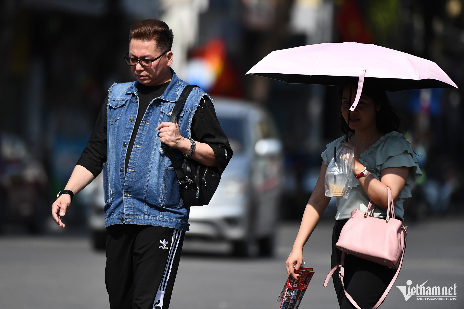 Mien Bac, mien Trung nang nong gay gat toi ngay nao? hinh anh