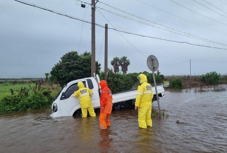 Jeju ngap lut hinh anh