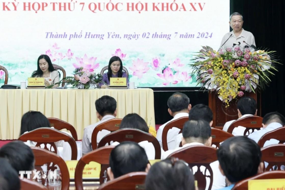 Chu tich nuoc To Lam anh 1