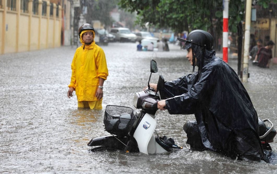Thoi tiet 2/7: Nhieu noi o Bac Bo mua to hinh anh