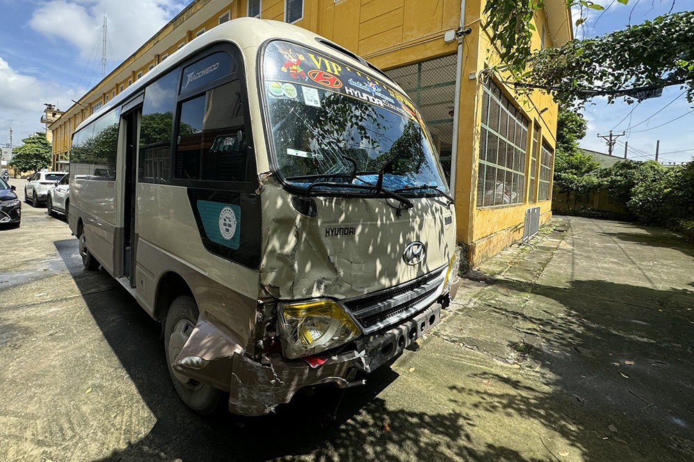 Vuot den do,  Gay tai nan,  Ha Noi anh 2